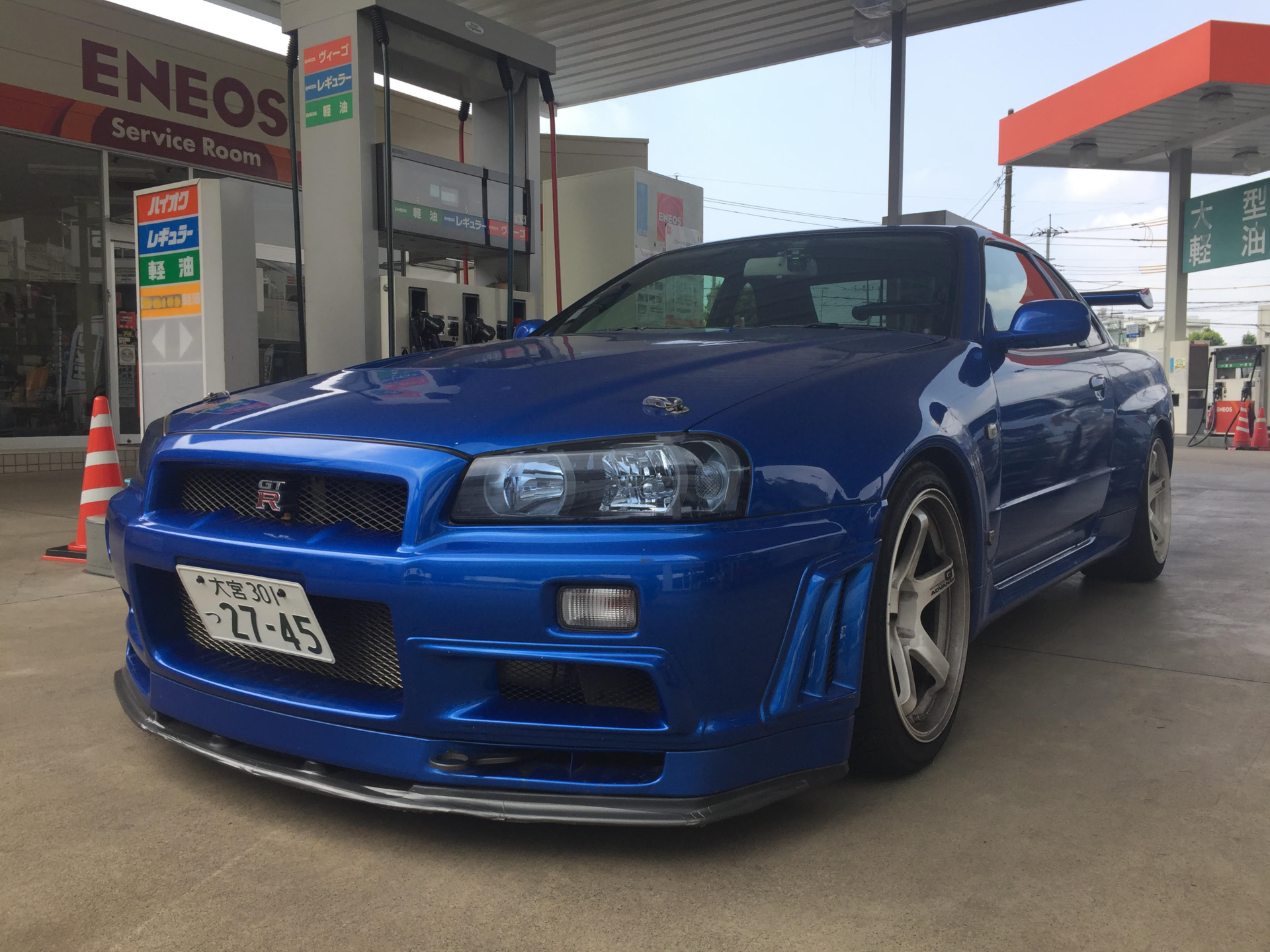 Hksテクニカルファクトリーに行きました あの青いr34 Gt Rと遂にご対面 日産車中古車紹介 Jdm Nissan Used Car