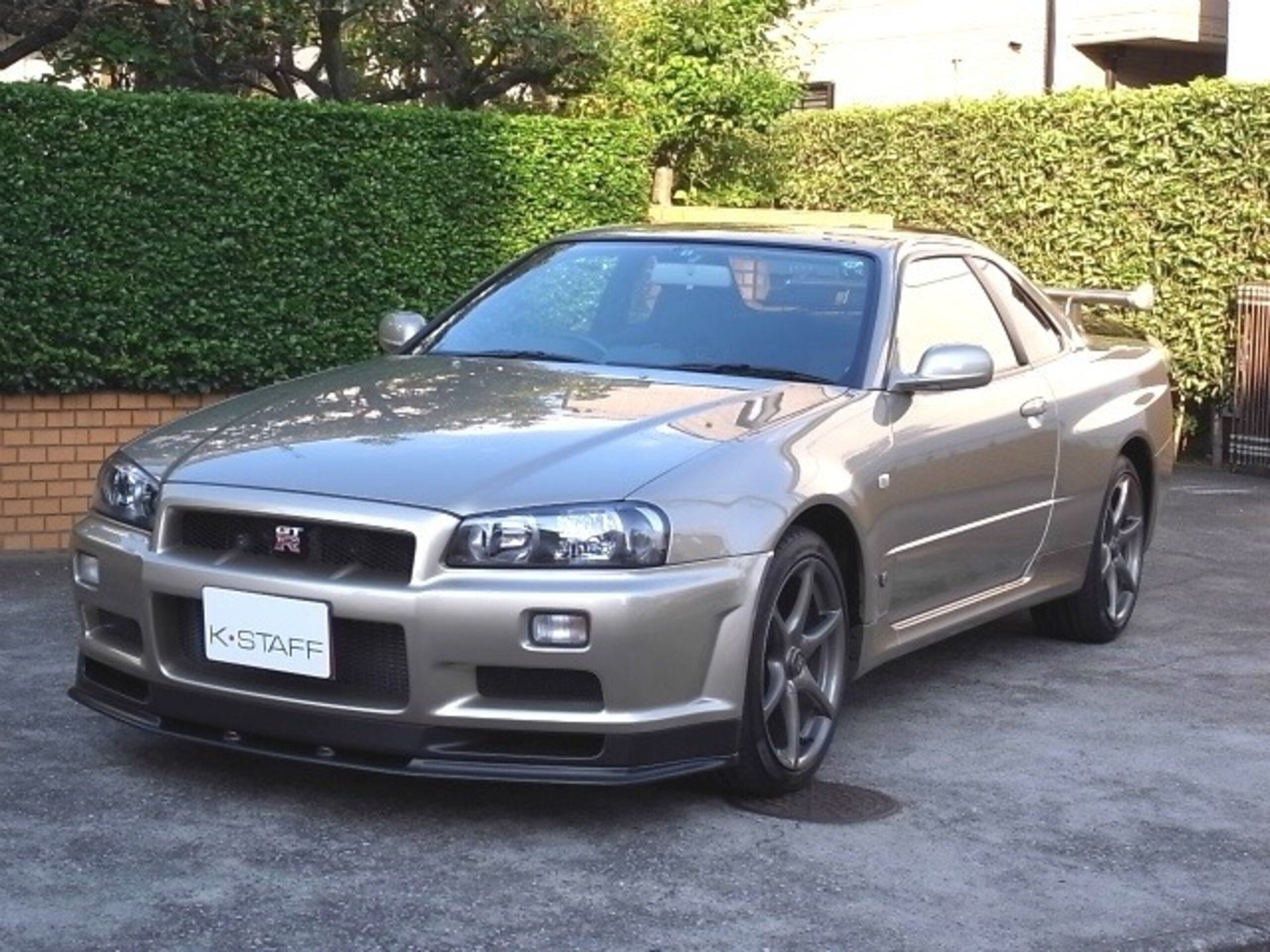 R34 SKYLINE GT-R M-SPEC 6MT NOT USED UNDER RAIN CONDITION STORED