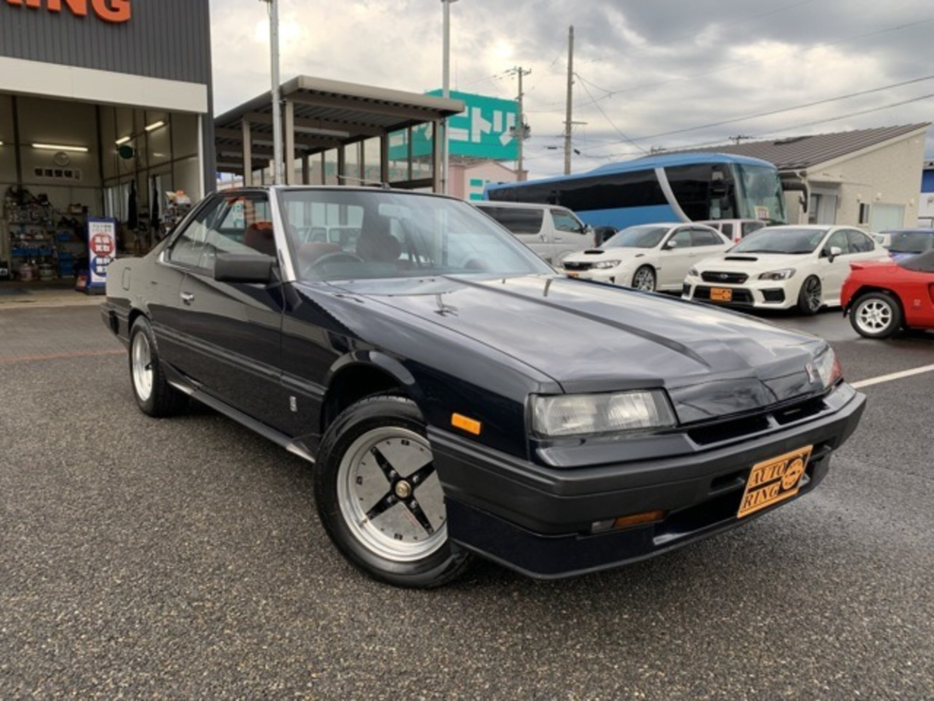 R30 Skyline Rs Turbo Tekkamen 5mt Hoshino Racing Wheel km 日産 スカイラインクーペrsターボ 純正5速mt ホシノレーシングアルミ ブラック 車両本体価格 348 0万円 日産車中古車紹介 Jdm Nissan Used Car