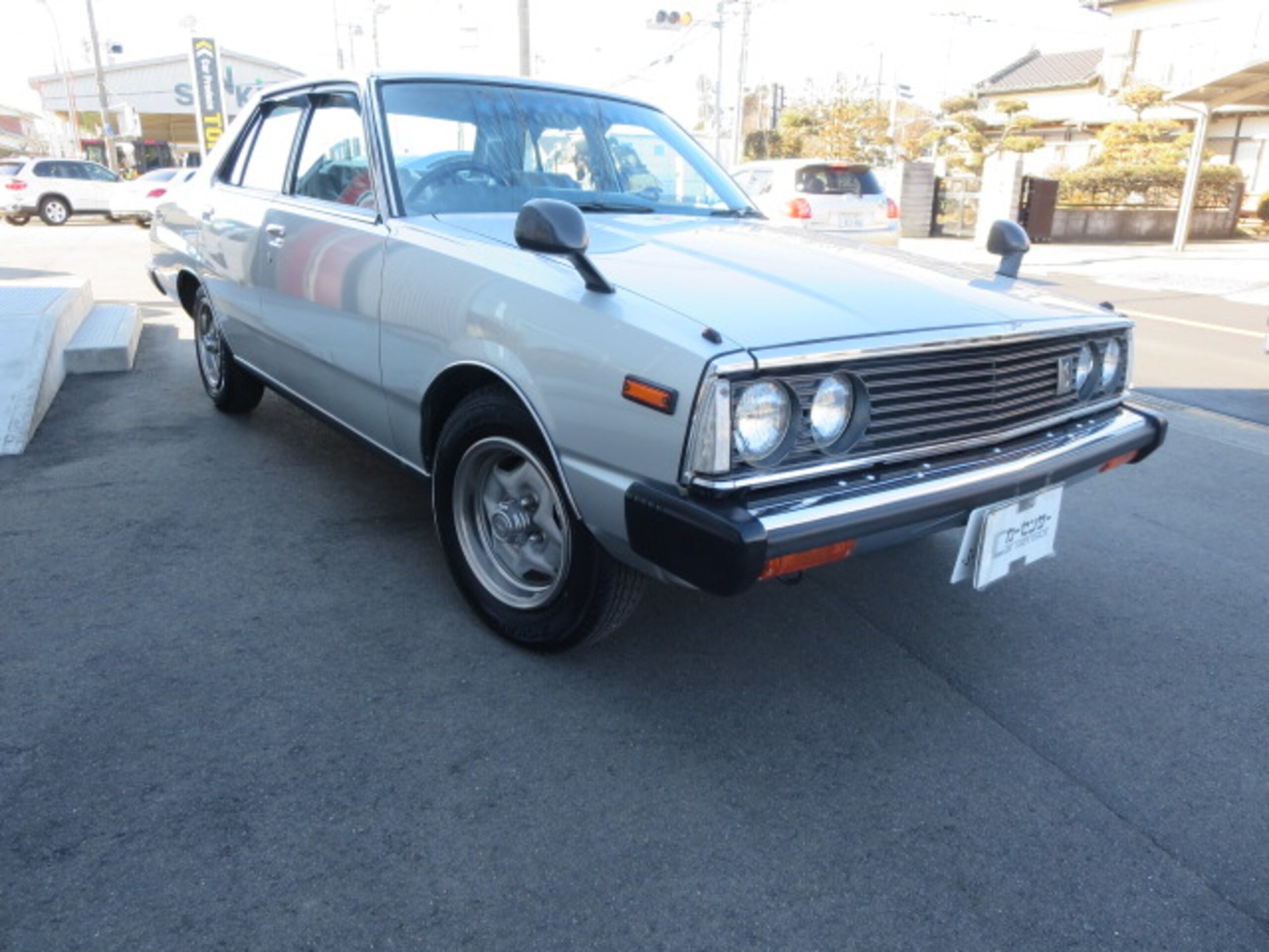 Skyline 00ti Ex Japan 5mt km 日産 スカイライン1800ti Ex ジャパン 取説 保証書 スペアキー シルバー 車両本体価格 343 0万円 日産車中古車紹介 Jdm Nissan Used Car