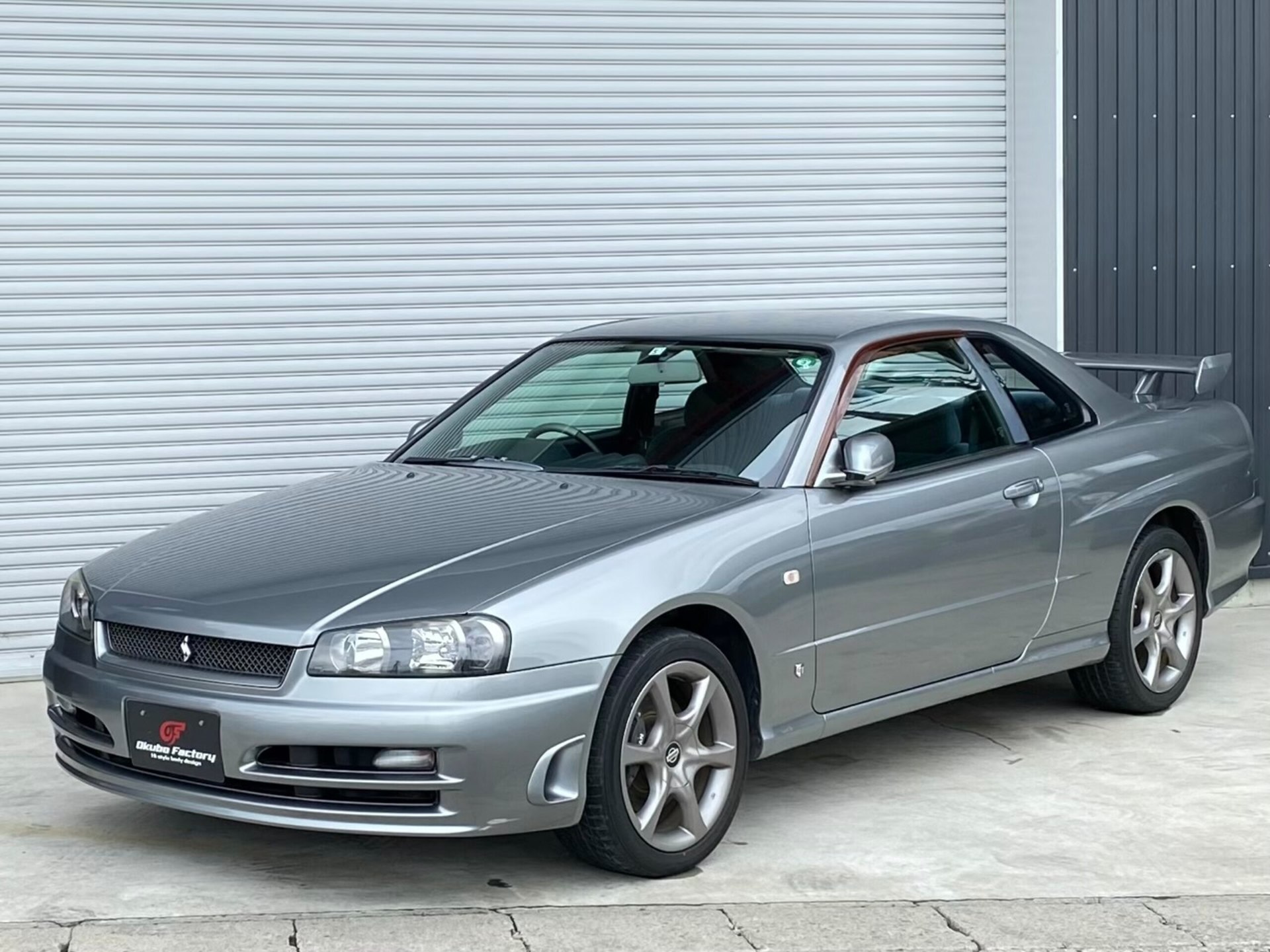 R34 Skyline 25gt Turbo Genuine 5mt Kouki Fulloriginal Condition km 日産 スカイラインクーペ2 5 25gtターボ 純正5速ターボ車 後期型 フルノーマル スパークリングシルバー 車両本体価格 428 0万円 日産車中古車紹介 Jdm Nissan Used Car